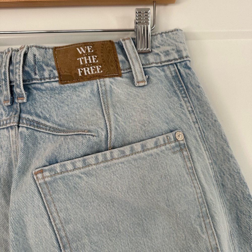 Free People Light Blue Boyfriend Jeans - Picture 5 of 5